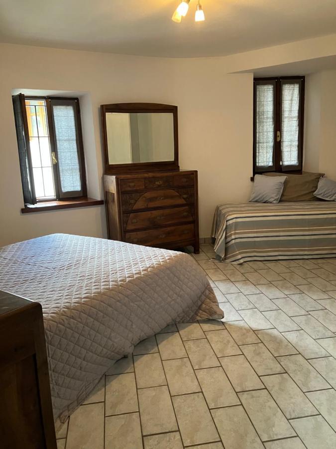 Un Passo Dal Castello Lejlighed Barolo Eksteriør billede