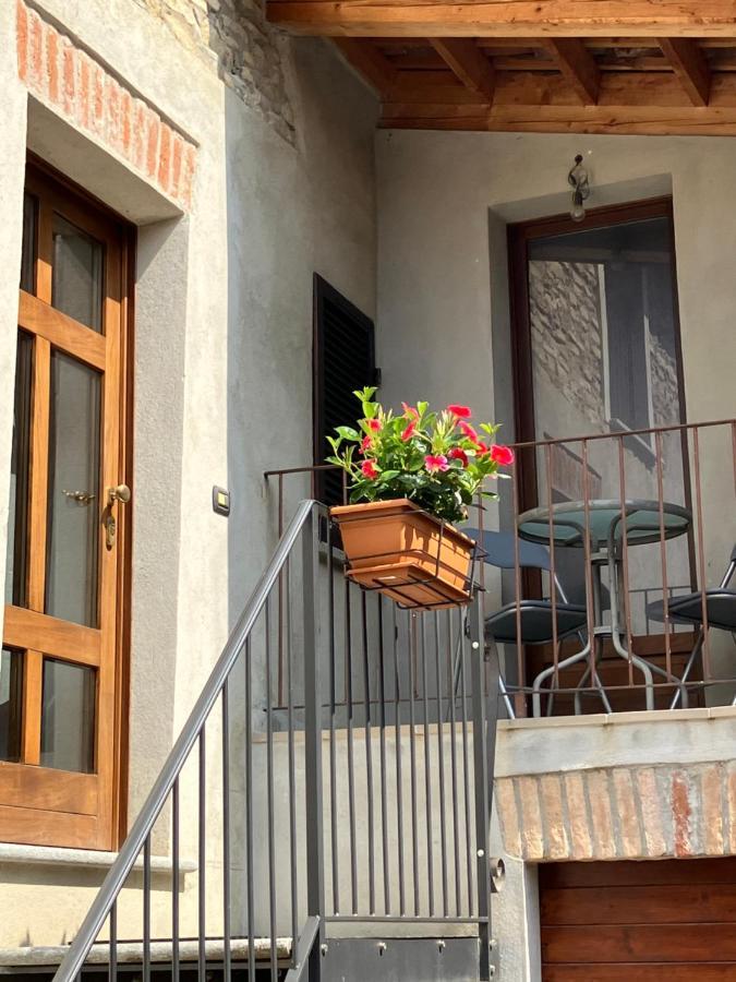 Un Passo Dal Castello Lejlighed Barolo Eksteriør billede